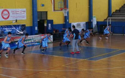 Amistoso de básquetbol U15 en Curicó