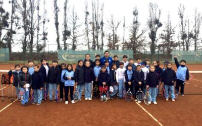 Clínica deportiva de tenis junto al Estadio Español Talca