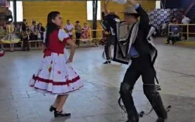 Participación de nuestros estudiantes en la Cuecatón a beneficio de la Teletón